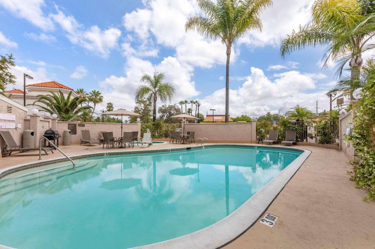 Comfort Inn Escondido San Diego North County מראה חיצוני תמונה