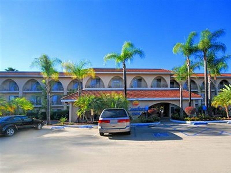 Comfort Inn Escondido San Diego North County מראה חיצוני תמונה